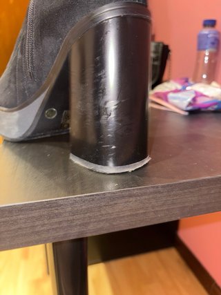 Botas de ante negras con plataforma y tacón