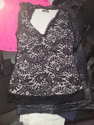 Lote Ropa Mujer: Blusa Rosa, Pantalón, mallas