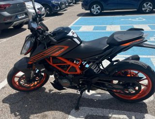 KTM 125 Duke 2021 Negro/Naranja