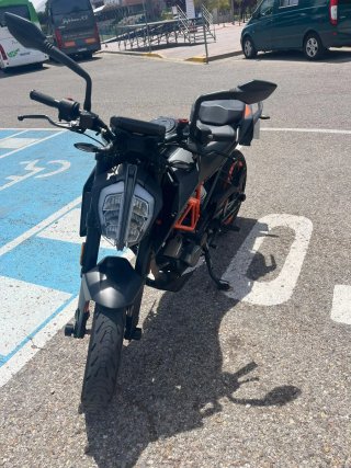 KTM 125 Duke 2021 Negro/Naranja