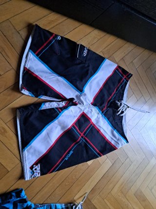 Lote 2 bañadores Quiksilver y Ripcurl