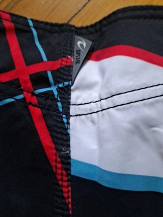 Lote 2 bañadores Quiksilver y Ripcurl