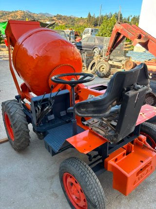 Hormigonera Dumper Ausa DH 150