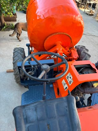 Hormigonera Dumper Ausa DH 150
