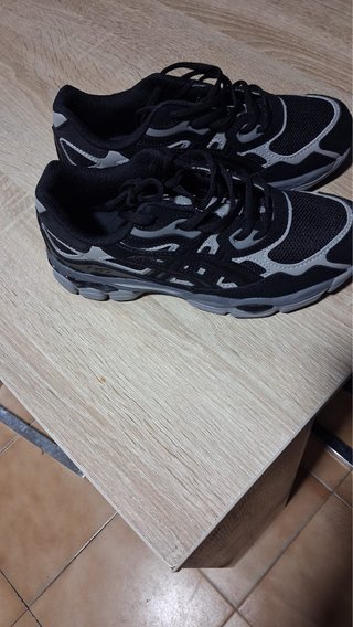 Zapatillas Asics Negras Talla 38 Nuevas