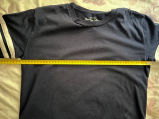 Camiseta crop top de manga corta de mujer