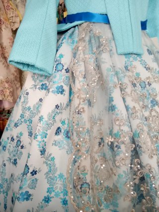 Traje de Fallera Niña Azul y Blanco