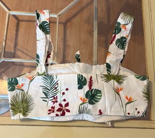 Top Corto Zara Estampado Tropical