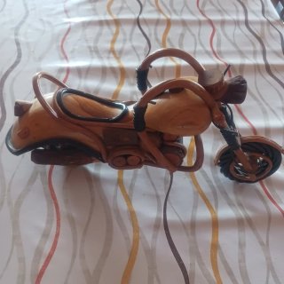 Moto Decorativa in Legno