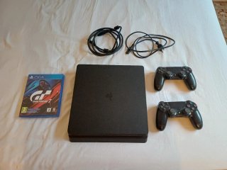 PS4 Slim 1TB + 2 Mandos + Gran Turismo 7