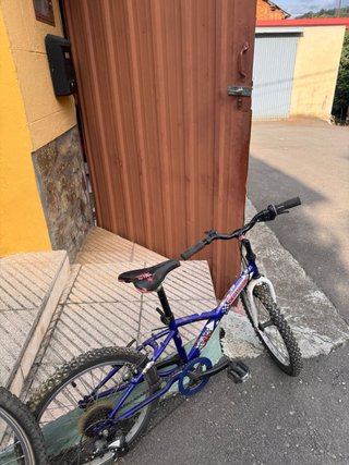 Bicicleta infantil Decathlon azul
