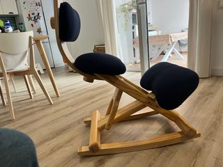 Silla ergonómica madera negra