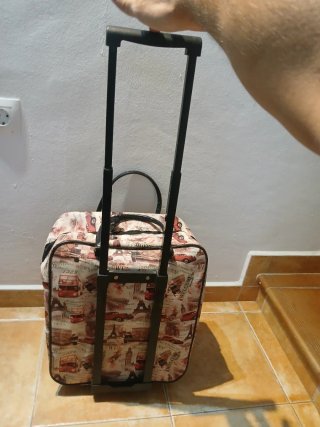 Maleta de viaje con estampado vintage