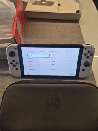Nintendo Switch OLED + FONDINA
