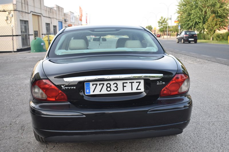 Jaguar X-Type 2004, foto 5