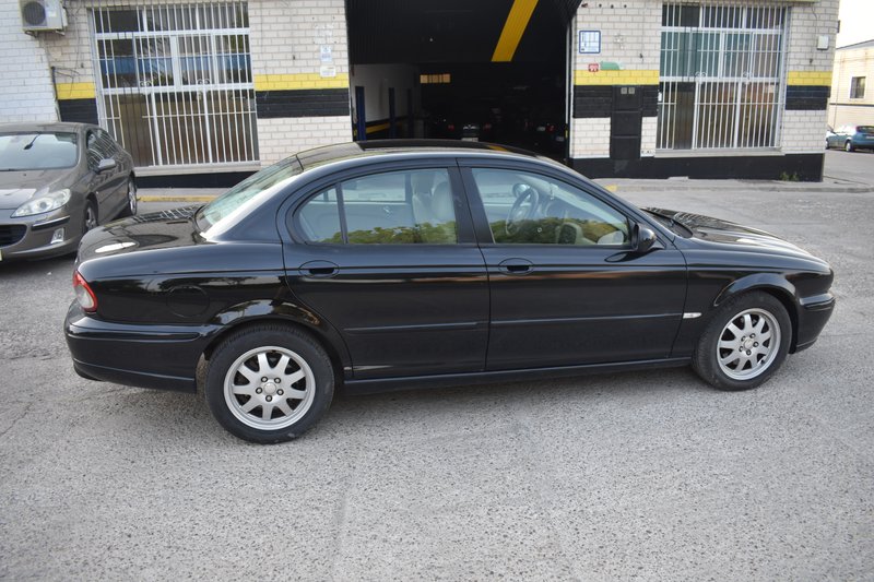 Jaguar X-Type 2004, foto 8