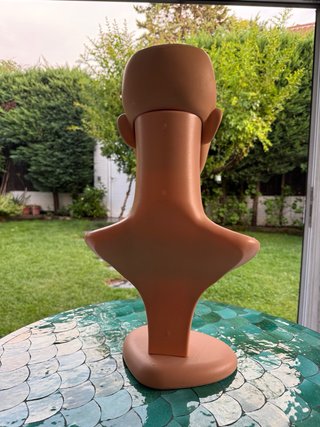 Maniquí cabeza y hombros beige
