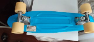 Skate junior azul con ojo, marca Oxelo