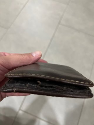 Billetera de cuero marrón