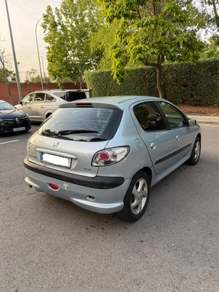 Peugeot 206 2004