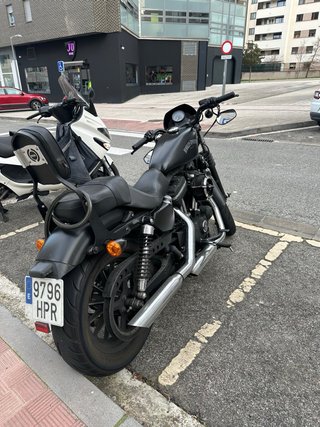 Harley Davidson Iron 883 Negro Mate 2013