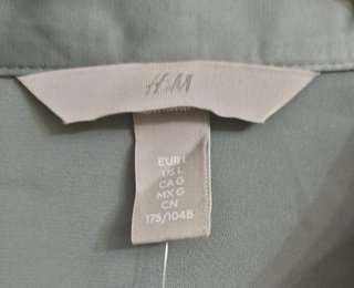 Blusa satén gris plata