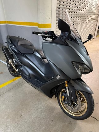 Yamaha Tmax 560 Tech Max Gris/Dorado