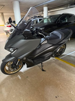 Yamaha Tmax 560 Tech Max Gris/Dorado