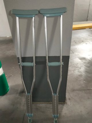 Muletas axilares