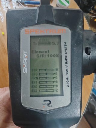 Emisora Spektrum DX5C con receptor