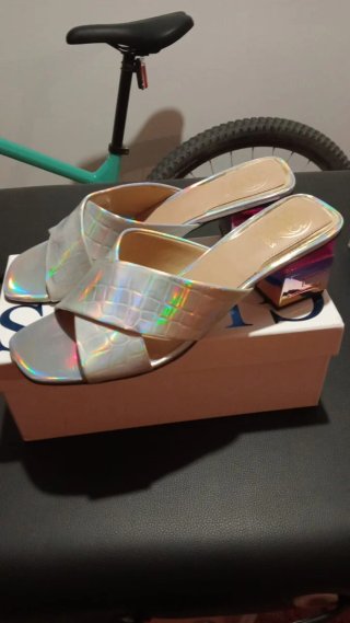 Sandalias Guess Tacón Multicolor