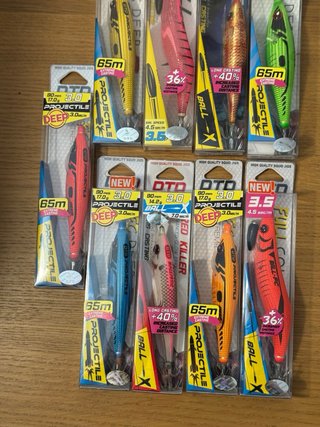 4 señuelos de pesca Projectile Deep