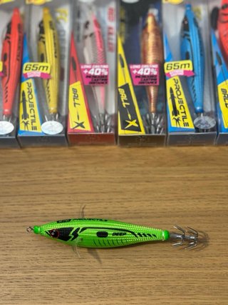 4 señuelos de pesca Projectile Deep