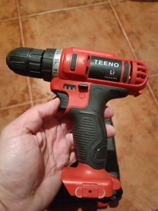 Taladro Atornillador 21V con Maletín para reparar