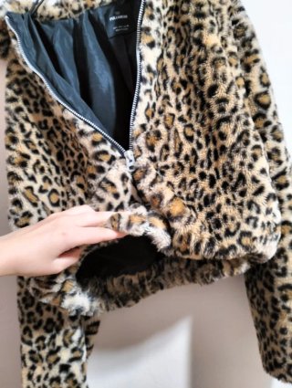 Chaqueta pelo sintético leopardo
