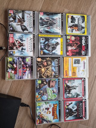 PS3 Nera + 13 Giochi