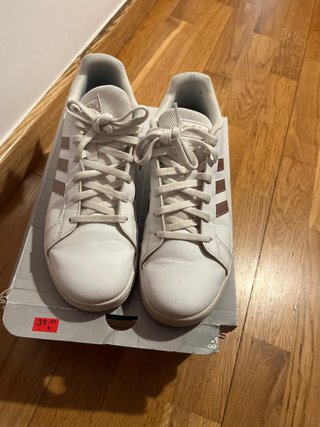 Zapatillas Adidas Blancas y Rosas