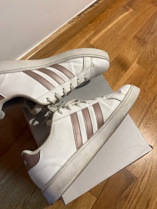 Zapatillas Adidas Blancas y Rosas