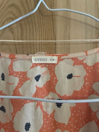 Vestido Oysho floral naranja y blanco