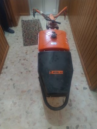 Máquina de arar Piva M9