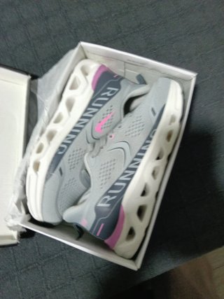 Zapatillas Running Grises y Rosas