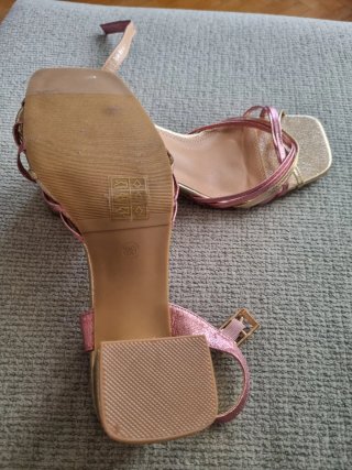 Sandalias Mary Paz tacón oro y rosa T39