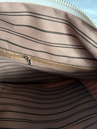 Bolso  Beige Nuevo con Monedero