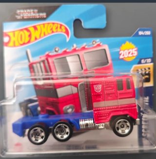 Hot Wheels Transformers Optimus Prime 2025