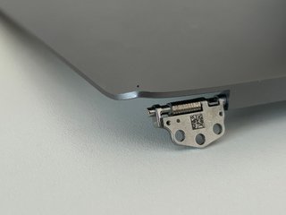 3 Carcaças MacBook Pro 13 A2338 Space Gray