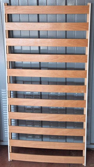 Cuna de madera blanca lacada