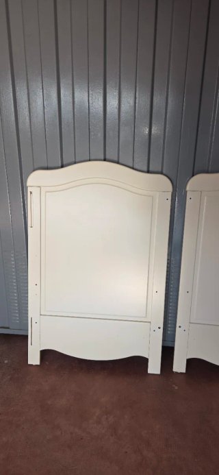 Cuna de madera blanca lacada