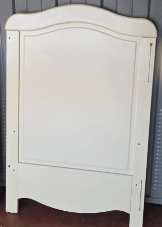 Cuna de madera blanca lacada