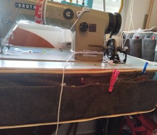 Máquina de coser industrial Brother