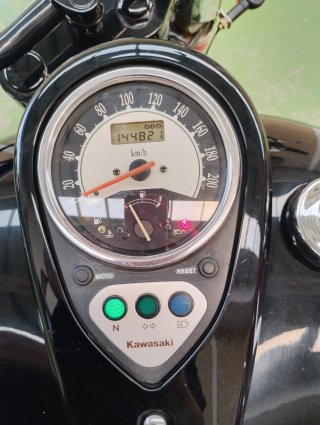 Kawasaki Vulcan 900 Custom Negra